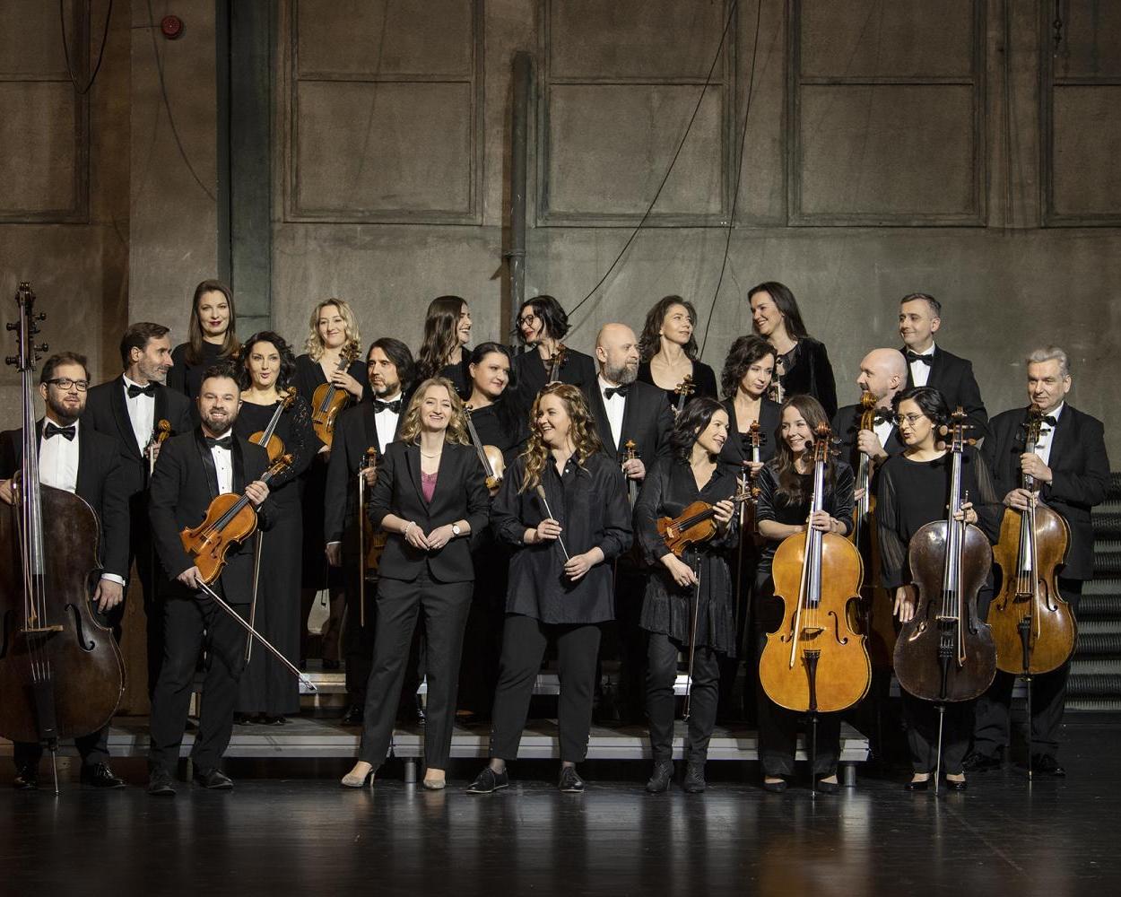 Muzycy orkiestry Sinfonietta Cracovia