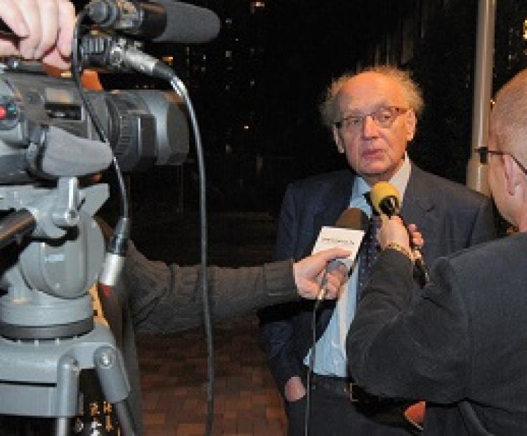 Wojciech Kilar podczas wywiadu telewizyjnego